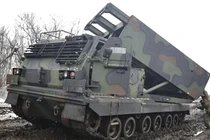 Hệ thống tên lửa phóng loạt MLRS do phương Tây tài trợ cho Ukraine. Ảnh: RT.