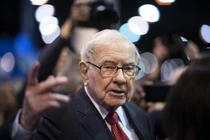 Tỷ phú, nhà đầu tư Warren Buffett. Ảnh: Newsweek.
