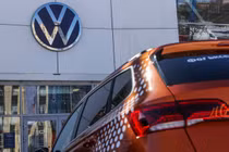Đại lý xe Volkswagen tại Moscow, Nga vào ngày 6/4/2022. Ảnh: Sputnik.