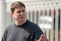 Ông Mikhail Podoliak (Ảnh: AFP)