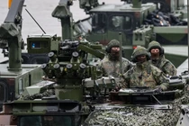 Thông tin của tờ Wall Street Journal cho rằng các tướng lĩnh Mỹ tham gia xây dựng kế hoạch đảm bảo an ninh cho Ukraine giai đoạn hậu chiến. Ảnh: RT.