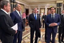 Các nhà đàm phán thuộc phái đoàn của Nga và Mỹ tại Riyadh, Arab Saudi hôm 18/2. Ảnh:AFP.