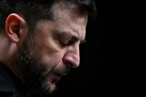 Tổng thống Ukraine Volodymyr Zelensky đối mặt với quyết định khó khăn nhất từ trước đến nay. Ảnh: AFP.