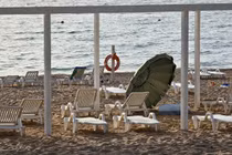 Bãi biển Sevastopol vài giờ sau khi bị tấn công bằng ATACMS của Ukraine ngày 23/6 (Ảnh: RIA)