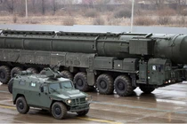 Tên lửa đạn đạo liên lục địa mang đầu đạn hạt nhân RS-24 Yars của Nga. Ảnh: MW.