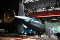 Tàu ngầm tấn công lớp Yasen-M trước khi hạ thủy. Ảnh: MW.