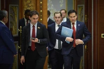 Ngoại trưởng Mỹ Marco Rubio (phải) trong cuộc gặp quan chức Ukraine ở Arab Saudi ngày 11/3. Ảnh: Getty.