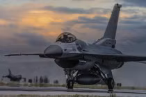 Chiến đấu cơ F-16 do Mỹ sản xuất (Ảnh: Getty)