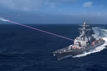 Hệ thống vũ khí laser sẽ được lắp đặt trên tàu khu trục lớp Arleigh Burke của Hải quân Mỹ (Ảnh: Lockheed Martin)