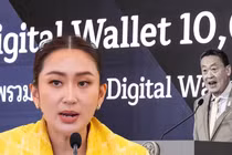 Thủ tướng Thái Lan Paetongtarn Shinawatra, trái, đã thực hiện giai đoạn đầu của chương trình hỗ trợ ví kỹ thuật số của chính phủ, do người tiền nhiệm Srettha Thavisin ủng hộ (Ảnh: Nikkei Asia)