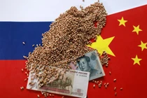 Nga được cho là đang áp dụng lại hình thức hàng đổi hàng trong thương mại quốc tế để lách lệnh trừng phạt. Ảnh: Reuters.