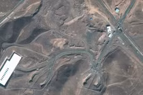 Cơ sở hạt nhân Fordow của Iran. Ảnh: Maxar Technologies.