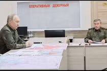 Tổng thống Nga Vladimir Putin tại cuộc họp báo cáo về tình hình ở Kursk. Ảnh: RT.