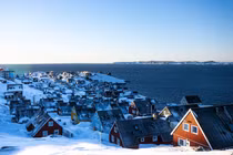 Một góc nhìn vào tháng trước từ Nuuk, thủ đô của Greenland.