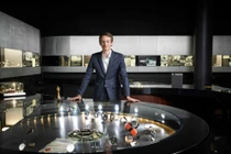 Ở tuổi 28, Frédéric Arnault đã là CEO trẻ tài năng của TAG Heuer, một trong những thương hiệu thuộc LVMH (Ảnh: SCMP)