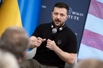 Tổng thống Ukraine Volodymyr Zelensky tham dự một sự kiện tại Viện và Quỹ Tổng thống Ronald Reagan ở Washington, DC ngày 9/7 (Ảnh: Getty)