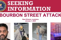 Shamsud-Din Jabbar trong bức ảnh ngày 11/7/2020, cùng với video giám sát tĩnh cho thấy nghi phạm đi dọc Phố Dauphine trước khi lái một chiếc xe tải lao vào đám đông ở New Orleans, Louisiana, Mỹ vào ngày 1/1. Ảnh: Reuters.