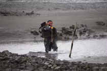 Lực lượng cứu hộ của Đài Loan đã tìm thấy mảnh vỡ phần thân chiếc F-16V gặp nạn (Ảnh: CNA)