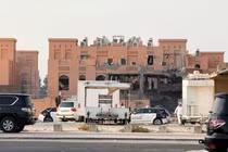 Một tòa nhà bị hư hại sau cuộc tấn công của Israel vào các nhà lãnh đạo Hamas ở Doha, Qatar trong hôm 9/9. Ảnh: Reuters.