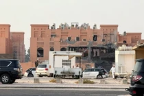 Một tòa nhà bị hư hại sau cuộc tấn công của Israel vào các nhà lãnh đạo Hamas ở Doha, Qatar trong hôm 9/9. Ảnh: Reuters.