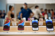 Apple được dự báo sẽ thiếu hụt khoảng 6 triệu chiếc iPhone trong năm nay (Ảnh: The Financial Express)
