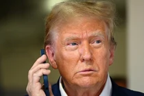 Tổng thống Mỹ Donald Trump tiết lộ đã có nhiều cuộc điện đàm với lãnh đạo Nga. Ảnh: Getty.