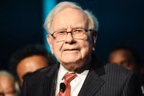 Giám đốc điều hành Berkshire Hathaway, tỷ phú Warren Buffett, cho biết thuế quan sẽ trở thành "thuế đánh vào hàng hóa" theo thời gian. Ảnh: Getty.