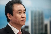 Tỉ phú Hứa Gia Ấn, chủ tịch công ty phát triển bất động sản Evergrande (Ảnh: Bloomberga)