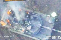 Một chiếc xe tăng Abrams của Ukraine bị phá hủy gần Avdiivka. Ảnh: MW.