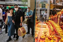 Giá vàng tăng vọt sau khủng hoảng ngân hàng Mỹ