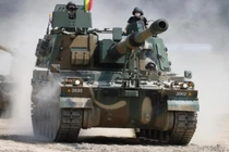 Hệ thống pháo cơ động K9 "Thunder" do Hàn Quốc sản xuất. Ảnh: MW.