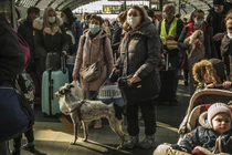 Người tị nạn Ukraine ở Berlin, Đức. Ảnh: Getty.