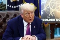 Tổng thống Mỹ Donald Trump đưa ra thông báo về lá chắn phòng thủ tên lửa "Vòm Vàng" tại Phòng Bầu dục của Nhà Trắng ngày 20/5. Ảnh: Reuters.