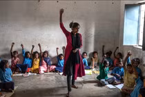 Hệ thống giáo dục công ở Ấn Độ nhìn chung còn nghèo nàn (Ảnh: The Economist)