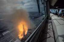 Tàu HNLMS De Ruyter phóng tên lửa Tomahawk ngoài khơi bờ biển Norfolk, Virginia, Mỹ vào ngày 11/3. Ảnh: BQP Hà Lan.