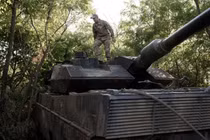 Quân đội tiền tuyến Ukraine với xe tăng Leopard 2 ở tỉnh Zaporizhzhia vào ngày 16/9/2023. Ảnh: Getty.