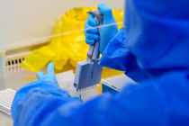 Phòng xét nghiệm phát hiện mầm bệnh tại Vũ Hán, Trung Quốc. Ảnh: Getty.