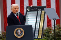 Tổng thống Mỹ Donald Trump tuyên bố đạt thỏa thuận thương mại với Việt Nam. Ảnh: Reuters.