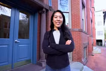 Annie Park kiếm được số tiền khủng nhờ khởi nghiệp bán kem cùng mẹ (Ảnh: CNBC)