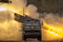 Hệ thống Pháo phản lực Cơ động cao M142 (HIMARS). Ảnh: Getty.
