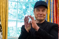 Elon Musk tại Phòng Bầu dục khi ông tham dự cuộc họp báo với Tổng thống Mỹ Donald Trump ngày 30/5. Ảnh: Reuters.
