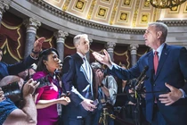 Dự luật về trần nợ đã được Quốc hội Mỹ thông qua và chuyển tới Tổng thống Mỹ Joe Biden để ký duyệt (Ảnh: EPA)