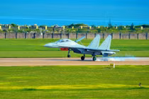 Mẫu máy bay tác chiến điện tử J-16D của Trung Quốc (Ảnh: Weibo)