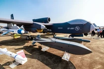 Mẫu UAV "tàu mẹ" Cửu Thiên của quân đội Trung Quốc. Ảnh: SCMP.