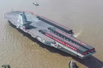 Phúc Kiến là tàu sân bay đầu tiên của PLA được thiết kế và chế tạo trong nước (Ảnh: Weibo)