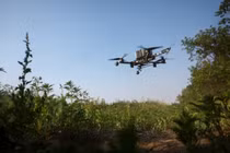 Một góc nhìn cho thấy UAV đánh chặn FPV của Trung đoàn tên lửa phòng không Bilotserkivskyi số 1129 của Ukraine, tại một địa điểm không được tiết lộ ở vùng Dnipropetrovsk, Ukraine ngày 8/7. Ảnh: Reuters.