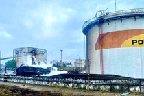 Một kho nhiên liệu bên ngoài Sochi, Nga, sau cuộc tấn công bằng UAV của Ukraine vào đầu tháng này. Ảnh: WSJ.