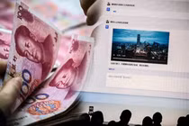 Các công ty Trung Quốc đang đổ nhiều tiền vào phát triển AI, với hy vọng rằng các công cụ như Ernie Bot của Baidu đủ sức cạnh tranh với ChatGPT (Ảnh: AP)