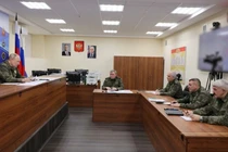 Tổng thống Nga Vladimir Putin đến thăm sở chỉ huy của Quân đội Nga. Ảnh: RT.