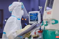 Các bệnh viện, trung tâm có điều trị bệnh nhân COVID-19 cũng được đề nghị cập nhật diễn tiến của người bệnh hàng ngày hoặc khi có những thay đổi trong quá trình điều trị vào hệ thống phần mềm.